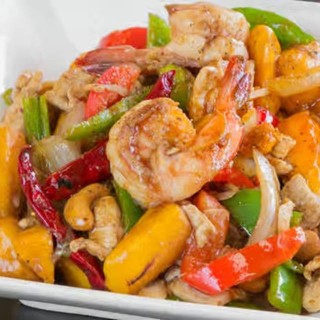 Mango Stir Fried with Chicken and Prawn.